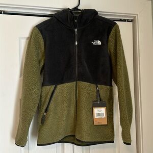 NWT North Face Inner Jacket Big Kids (Large)